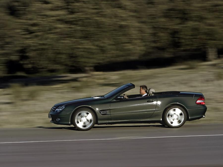  Mercedes-Benz SL600 2006 года  (фото 17 из 24)